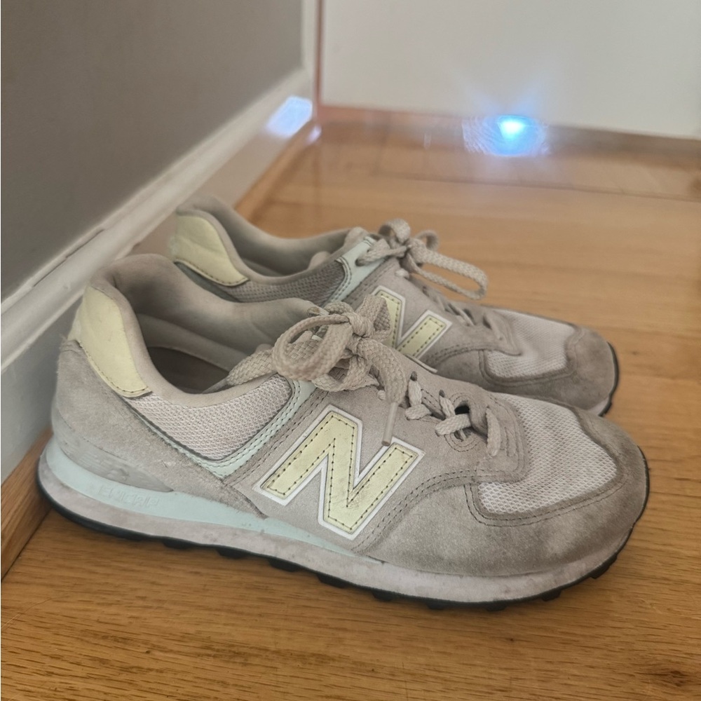 New Balance 437 Beige and Gray Sneakers